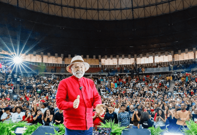 Lula defende educação na América Latina para que "nunca mais outro país ouse falar grosso com o Brasil" 