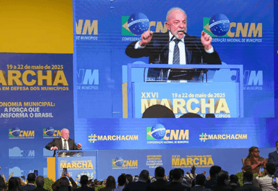 Lula participa da Marcha dos Prefeitos e defende atuação do governo sem distinção partidária