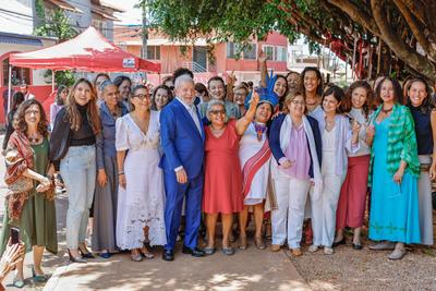 Lula almoça com ministras e Janja em homenagem ao Dia Internacional da Mulher