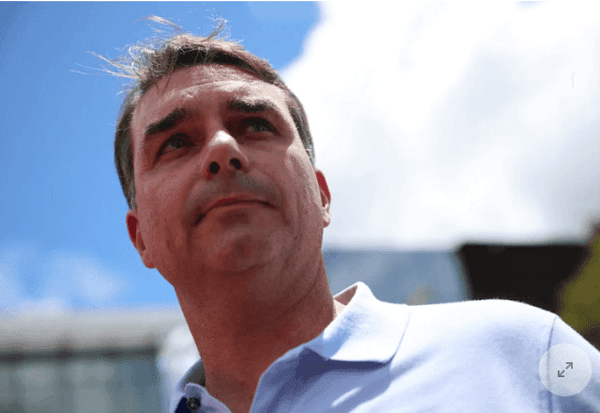 Imagem da notícia: Flávio Bolsonaro faz agenda política em SP e, após áudio com Vorcaro, aliados pregam por retomada de pré-campanha