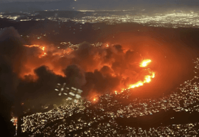 Um ano após incêndios, Los Angeles tem reconstrução lenta