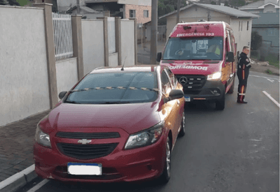 Criança de 3 anos morre ao ser esquecida em carro em Santa Catarina