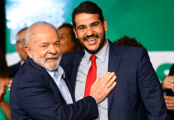 Imagem da notícia: Messias é consolado por Lula e André Mendonça após derrota