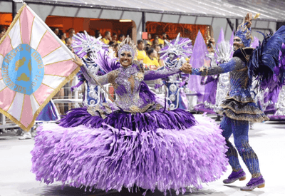 Carnaval 2026: Vai-Vai, Tatuapé e Rosas desfilam no 1° dia em São Paulo; veja imagens