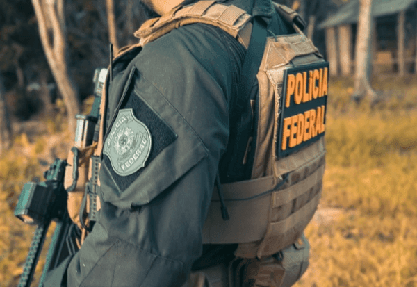 Imagem da notícia: PF deflagra operação New Girl contra tráfico e exploração sexual de brasileiras no exterior 