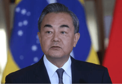 China não participa de guerras nem as planeja, diz ministro de Relações Exteriores