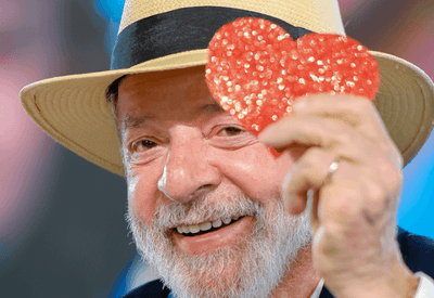 PT promove curso para militância fazer disputa nas redes com bolsonaristas