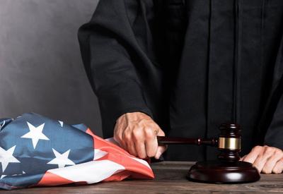 Adolescente em transição de gênero é impedido de mudar de nome pela Corte de Mississippi
