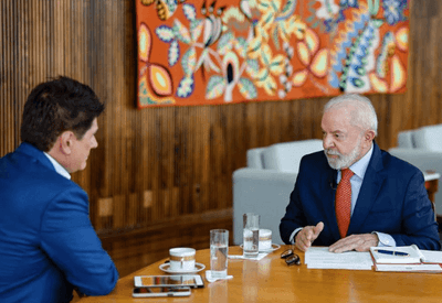  "Ele não quer conversar conosco", afirma Lula sobre Trump