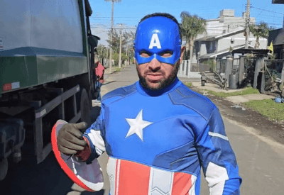 "Gato a Jato": gari fantasiado mostra o dia a dia da profissão e viraliza nas redes 