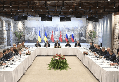 Em encontro, Rússia e Ucrânia anunciam troca de mil prisioneiros cada