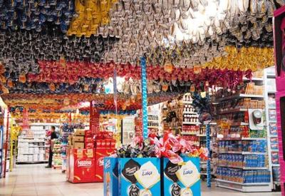 Consumidores que deixaram para fazer compras de Páscoa na última hora podem economizar