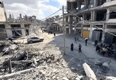 Equipes de resgate recuperam 55 corpos dos escombros de Gaza