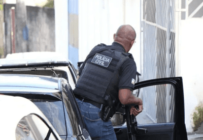 Ataque a tiros em barbearia deixa três pessoas feridas em Salvador