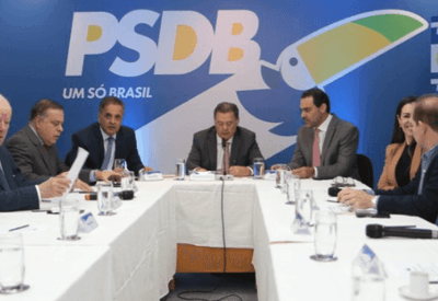 PSDB autoriza discussões para fusão com o Podemos