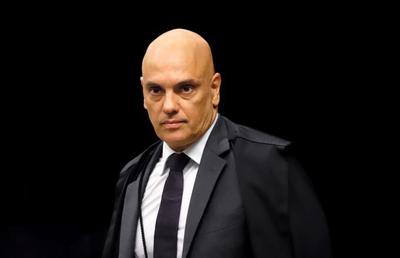 Moraes dá 24h paras defesas de Filipe Martins e Marcelo Câmara apresentarem alegações finais