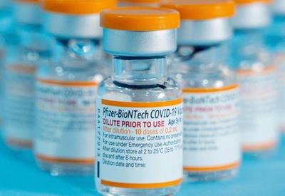 Saúde recebe mais 1,7 milhão de vacinas contra covid da Pfizer