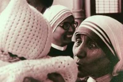 Madre Teresa de Calcutá será canonizada neste domingo (4)