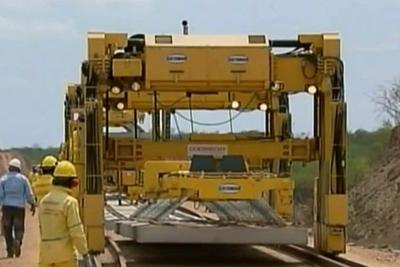 Mais de 2,7 mil obras públicas estão paradas em todo o Brasil