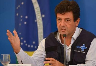 Mandetta anuncia compra de 6,5 mil respiradores de empresas nacionais