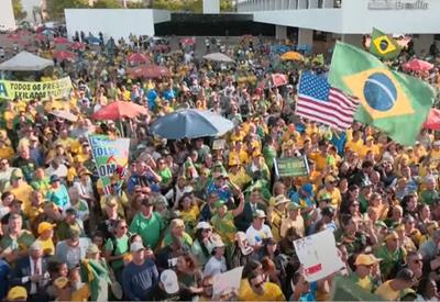 Aliados de Bolsonaro fazem ato em Brasília pedindo anistia aos envolvidos nos ataques de 8 de Janeiro
