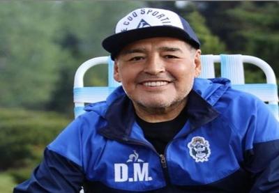 Maradona passa bem após cirurgia no cérebro
