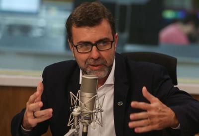 Freixo nega uso político e diz que governo não tem responsabilidade por homenagem a Lula no Carnaval