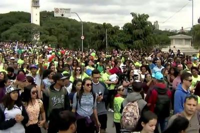 Marcha para Jesus reúne multidão na capital paulista