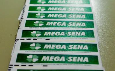 Mega-Sena: ninguém acerta as seis dezenas e prêmio acumula em R$ 120 milhões