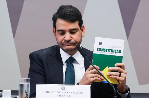 Imagem da notícia: Derrotado para a vaga no STF, Jorge Messias não decidiu se vai permanecer na Advocacia-Geral da União