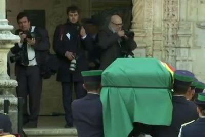 Michel Temer participa do funeral do ex-presidente português Mário Soares 