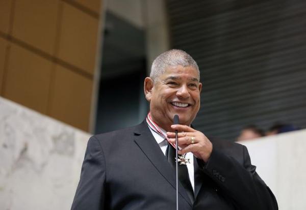 Imagem da notícia: Estamos incondicionalmente com Tarcísio, diz presidente do União em SP