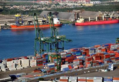 Movimentação de cargas no Porto de Santos cresce 2,3% no 2º trimestre