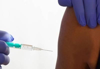 Ministério da Saúde elimina intervalo entre vacina da covid-19 e da gripe