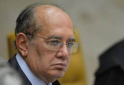 Gilmar Mendes suspende julgamento sobre foro de Flávio Bolsonaro