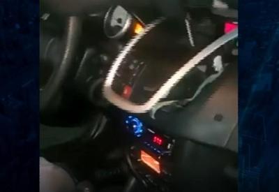 Cofre acoplado em painel de carro apreendido escondia cocaína em SP