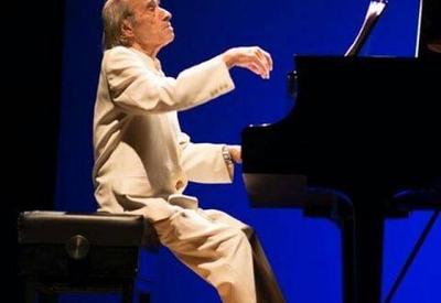 Morre pianista João Carlos Assis Brasil, aos 76 anos
