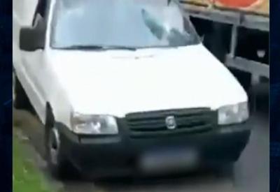 Motorista depreda veículo e agride entregador em Curitiba