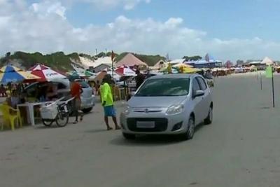 Motoristas são flagrados bebendo ao volante em praia do Pará