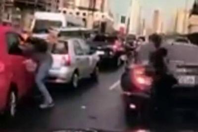 Motoristas são vítimas de arrastão em ponte na Zona Sul de SP