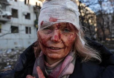 Imagens de vítimas viram símbolo da guerra na Ucrânia