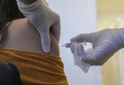 Em 24h, MP recebe 101 denúncias de "fura-fila" na vacinação