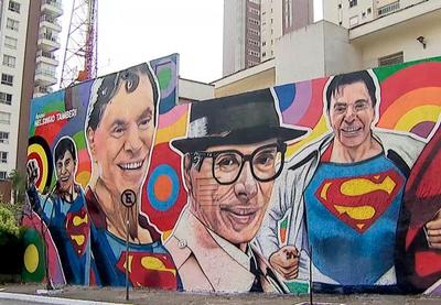 Prestes a completar 90 anos, Silvio Santos é homenageado com mural de 200m²