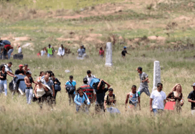 Venezuelanos ficam sem banheiro e água potável em Roraima após Trump cortar verba