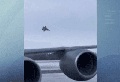 Vídeo mostra momento que caça cai e explode em base aérea