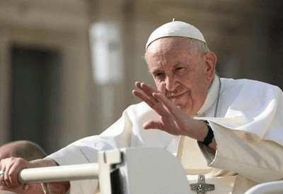 Papa completa um mês de internação; entenda o quadro de saúde