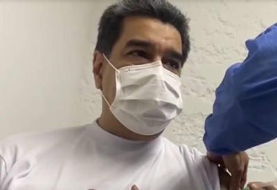 Nicolás Maduro é vacinado contra covid-19 na Venezuela