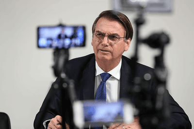 Não teremos horário de verão neste ano, afirma Jair Bolsonaro