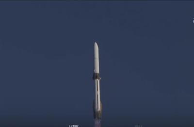 Blue Origin faz 1º lançamento do foguete New Glenn e leva sondas da NASA rumo a Marte