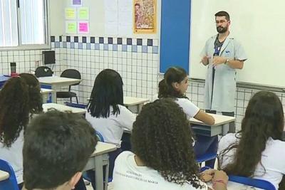 Novo piso salarial dos professores não pode ser inferior a R$ 2.455